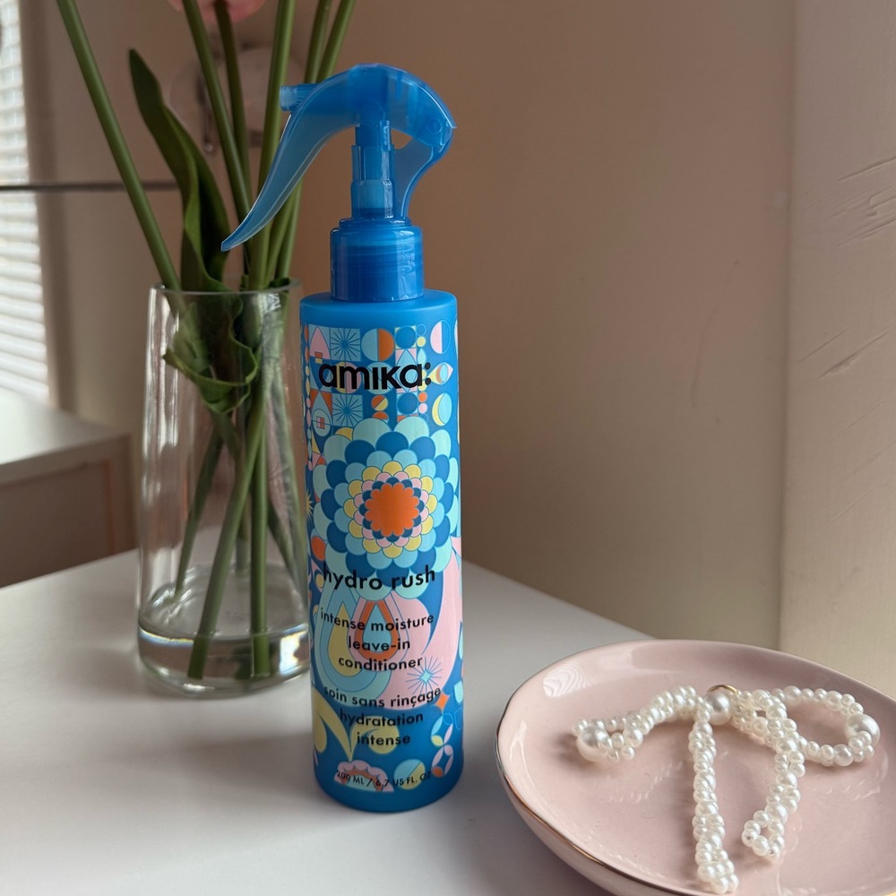 Amika Hydra-Rush Intense Moisture Leave-In Conditioner - Blue and Pink